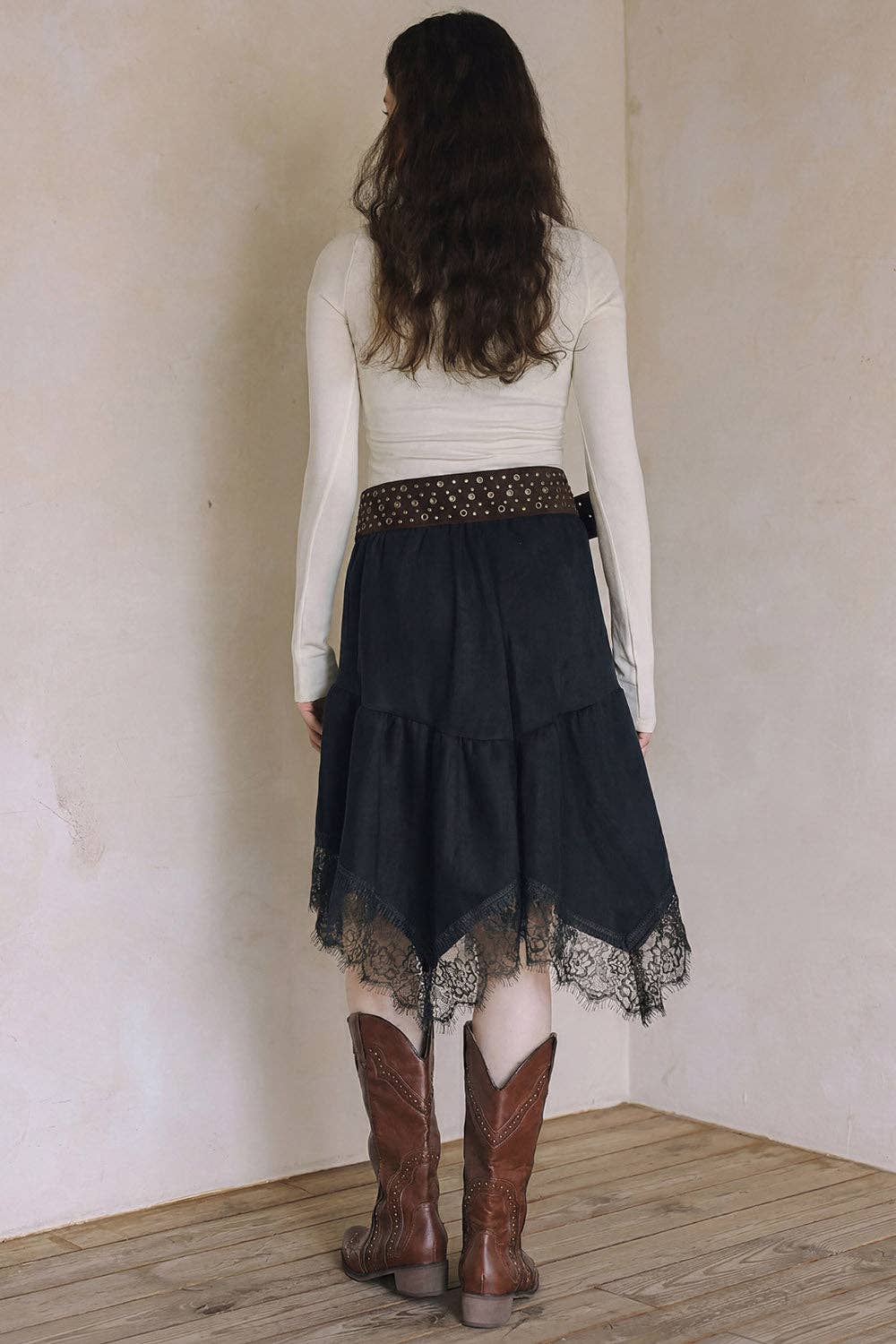 Lace Trim Faux Suede Asymmetrical Skirt - black